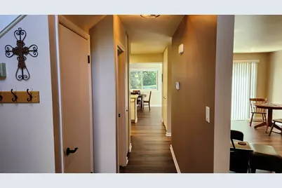 159 Saratoga Court, Vernon Hills, IL 60061 - Photo 3