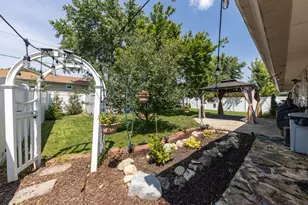 614 Pleasant Pl, Streamwood, IL 60107 - Photo 23