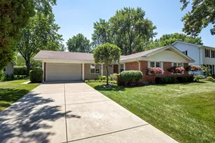 3123 Concord Ct, Northbrook, IL 60062 - Photo 1