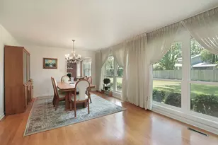 3123 Concord Ct, Northbrook, IL 60062 - Photo 3