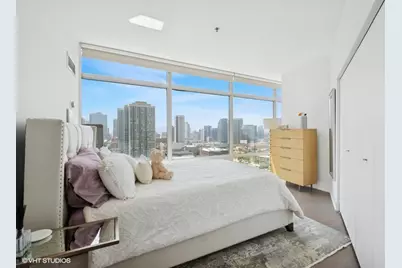 510 W Erie Street #1701, Chicago, IL 60654 - Photo 11