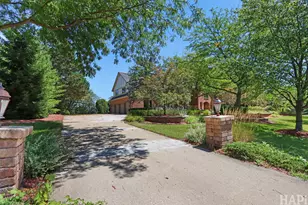 35 Revere Dr, South Barrington, IL 60010 - Photo 1