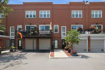 2901 N Wolcott Avenue #D, Chicago, IL 60657 - Photo 1