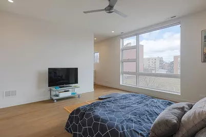 559 E 50th Street, Chicago, IL 60615 - Photo 19