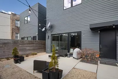559 E 50th Street, Chicago, IL 60615 - Photo 3