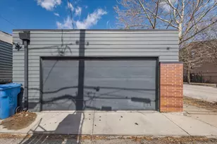 559 E 50th St, Chicago, IL 60615 - Photo 39