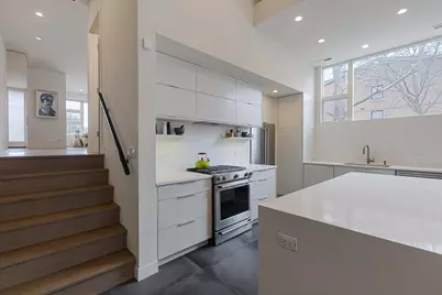 559 E 50th Street, Chicago, IL 60615 - Photo 13