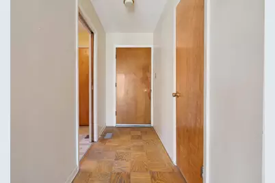 816 Delphia Avenue, Elk Grove Village, IL 60007 - Photo 17