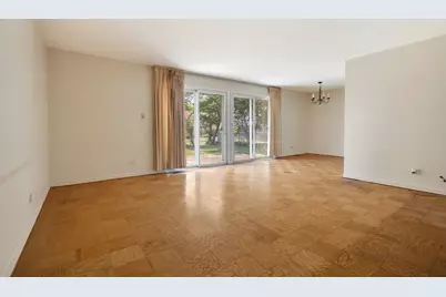 816 Delphia Avenue, Elk Grove Village, IL 60007 - Photo 5