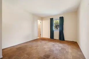 816 Delphia Ave, Elk Grove Village, IL 60007 - Photo 11