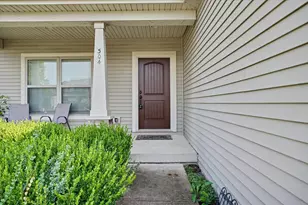 304 Preston St, Savoy, IL 61874 - Photo 3