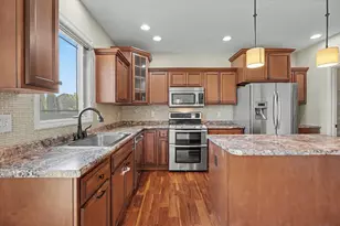 304 Preston St, Savoy, IL 61874 - Photo 13