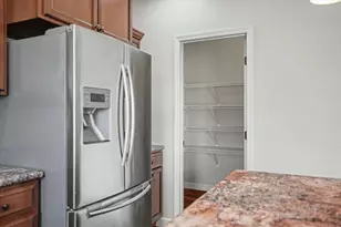 304 Preston St, Savoy, IL 61874 - Photo 17
