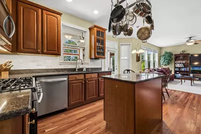 2312 W Cascade Circle, Round Lake, IL 60073 - Photo 7
