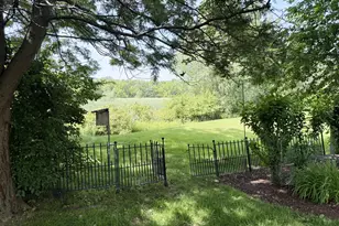 2312 W Cascade Circle, Round Lake, IL 60073 - Photo 3