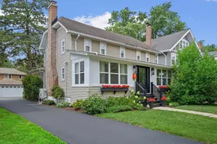 236 S Brainard Ave, La Grange, IL 60525 - Photo 1