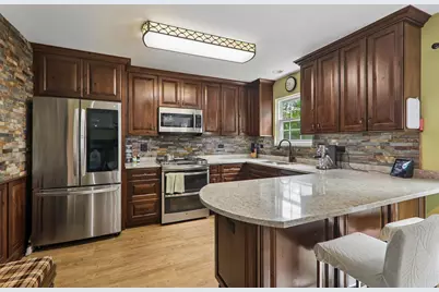 341 Dorchester Lane, Grayslake, IL 60030 - Photo 13