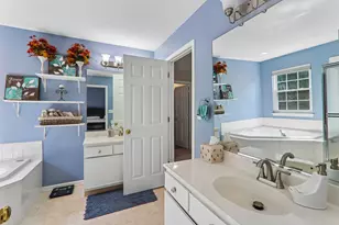341 Dorchester Ln, Grayslake, IL 60030 - Photo 23