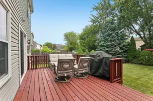 341 Dorchester Ln, Grayslake, IL 60030 - Photo 37