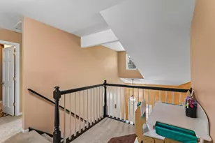 341 Dorchester Ln, Grayslake, IL 60030 - Photo 17