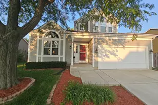 341 Dorchester Ln, Grayslake, IL 60030 - Photo 1