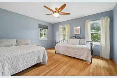 4415 Yender Avenue, Lisle, IL 60532 - Photo 13