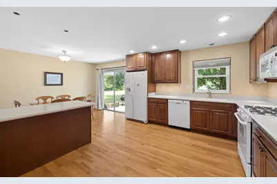 4415 Yender Avenue, Lisle, IL 60532 - Photo 9