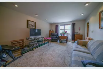210 Drake Avenue, Rochelle, IL 61068 - Photo 3