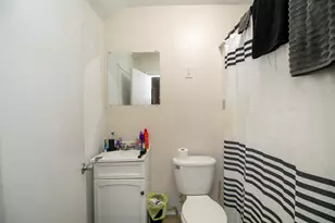 220 1/2 Entrance Ave S, Kankakee, IL 60901 - Photo 15