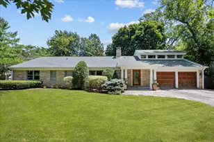 310 Linden Park Pl, Highland Park, IL 60035 - Photo 1
