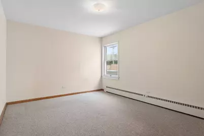 8254 W Forest Preserve Avenue, Chicago, IL 60634 - Photo 13