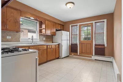 8254 W Forest Preserve Avenue, Chicago, IL 60634 - Photo 7