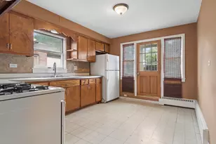 8254 W Forest Preserve Ave, Chicago, IL 60634 - Photo 7
