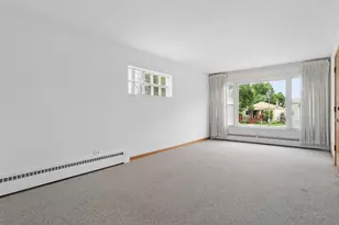 8254 W Forest Preserve Ave, Chicago, IL 60634 - Photo 9