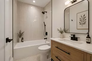 4848 W Eddy St, Chicago, IL 60641 - Photo 21