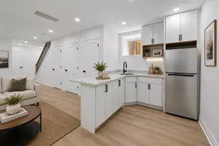 4848 W Eddy St, Chicago, IL 60641 - Photo 27