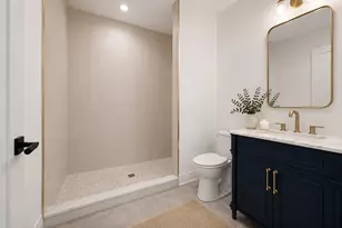 4848 W Eddy St, Chicago, IL 60641 - Photo 23