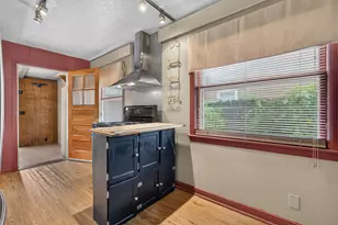 474 Sunset Dr, Elgin, IL 60123 - Photo 7