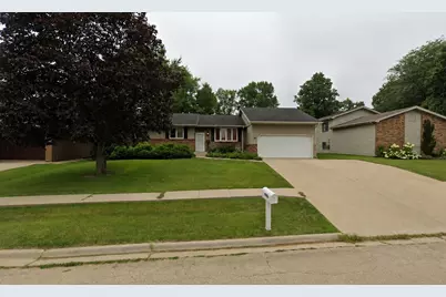 2025 Winchester Drive, Freeport, IL 61032 - Photo 3