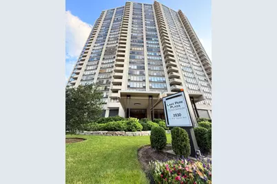 3930 N Pine Grove Avenue #1708, Chicago, IL 60613 - Photo 1