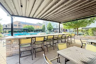 3930 N Pine Grove Ave, Chicago, IL 60613 - Photo 35