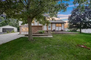 3517 Bordeaux Ct, Hazel Crest, IL 60429 - Photo 1