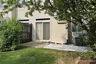 1385 Redbridge Ct, Grayslake, IL 60030 - Photo 29
