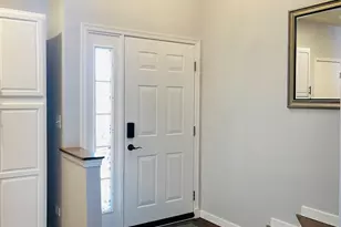 1385 Redbridge Ct, Grayslake, IL 60030 - Photo 5