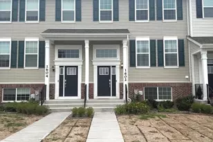 1602 Neubauer Circle, Lindenhurst, IL 60046 - Photo 1