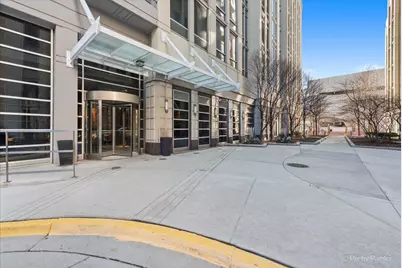 700 N Larrabee Street #1811, Chicago, IL 60654 - Photo 23
