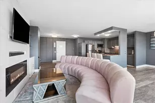 4850 S Lake Park Ave, Chicago, IL 60615 - Photo 5