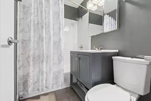 4850 S Lake Park Ave, Chicago, IL 60615 - Photo 13