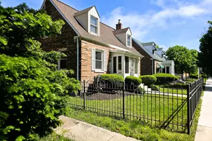 10055 S Oglesby Ave, Chicago, IL 60617 - Photo 3