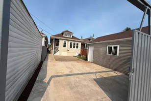 6035 S Campbell Ave, Chicago, IL 60629 - Photo 41